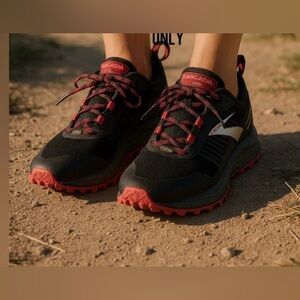 Brooks Cascadia 13. Women’s Trail Running Shoes. Size 9.5 (Medium B) 🖤💞